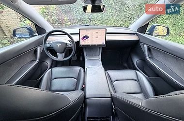 Внедорожник / Кроссовер Tesla Model Y 2022 в Киеве