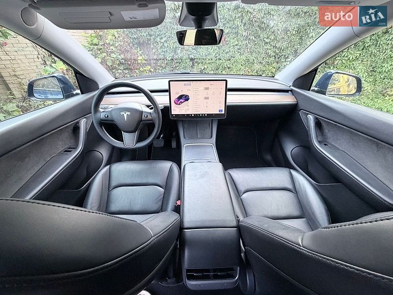 Внедорожник / Кроссовер Tesla Model Y 2022 в Киеве