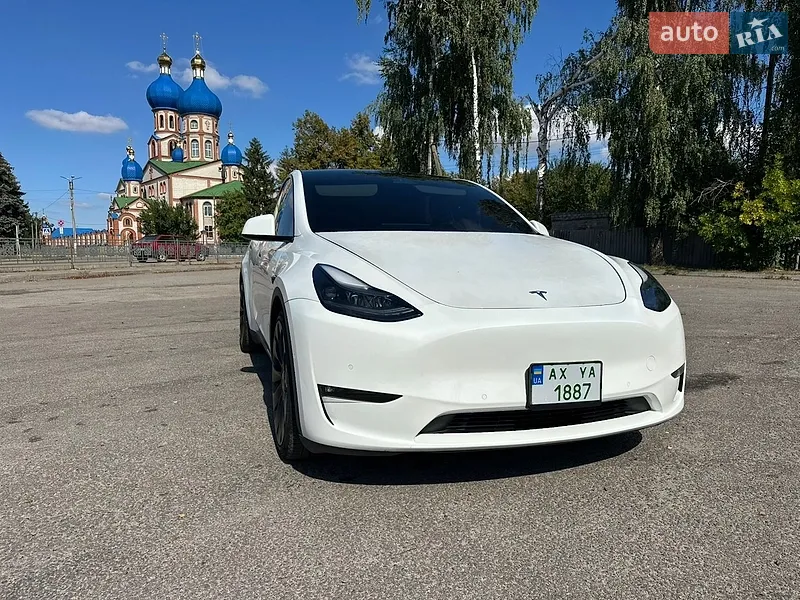 Tesla Model Y 2021