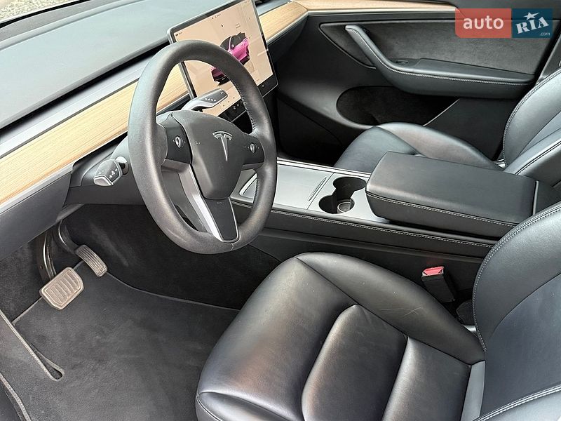 Позашляховик / Кросовер Tesla Model Y 2023 в Києві