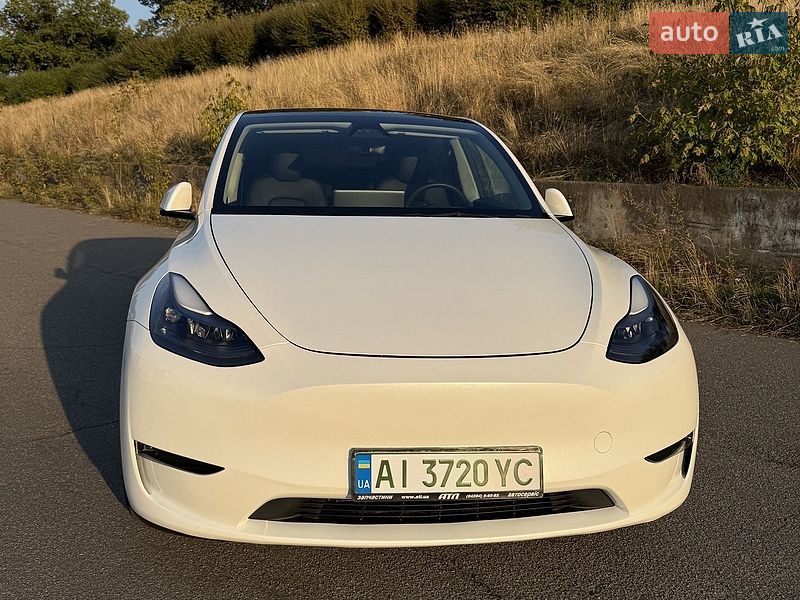 Позашляховик / Кросовер Tesla Model Y 2023 в Києві