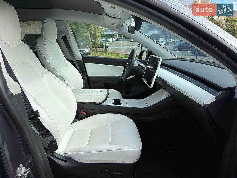 Позашляховик / Кросовер Tesla Model Y 2020 в Вінниці