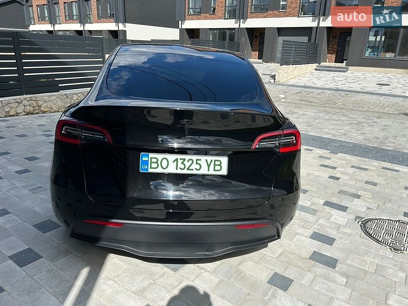 Внедорожник / Кроссовер Tesla Model Y 2021 в Тернополе