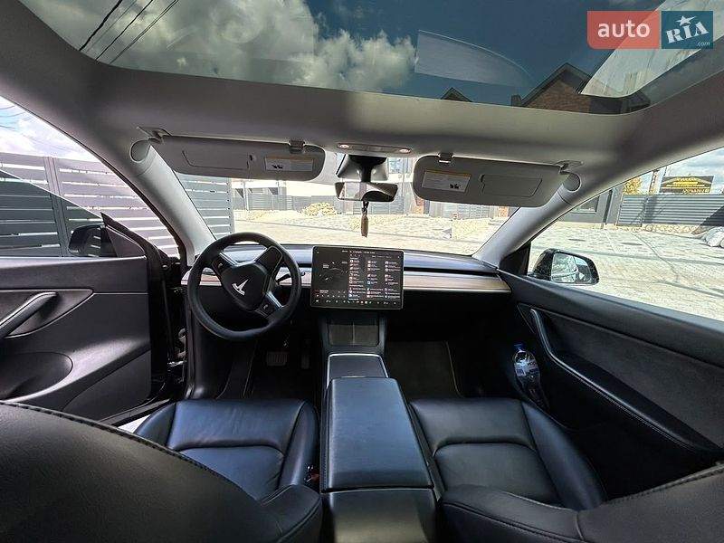 Внедорожник / Кроссовер Tesla Model Y 2021 в Тернополе