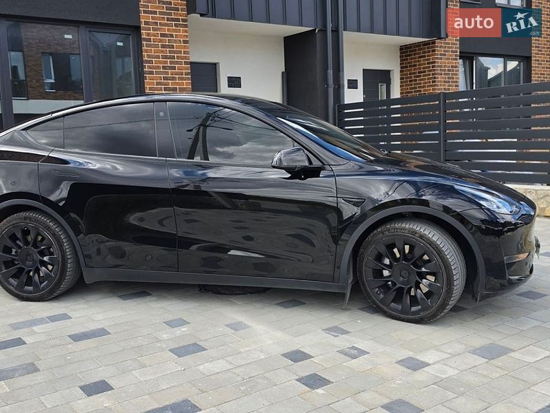 Внедорожник / Кроссовер Tesla Model Y 2021 в Тернополе