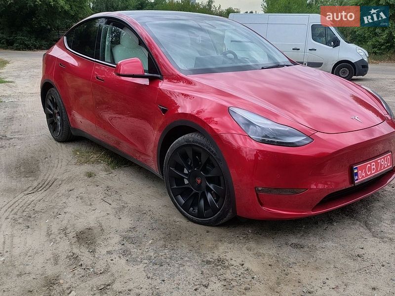 Внедорожник / Кроссовер Tesla Model Y 2021 в Киеве