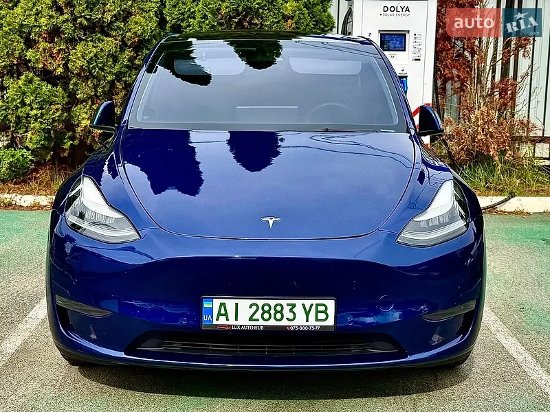 Tesla Model Y