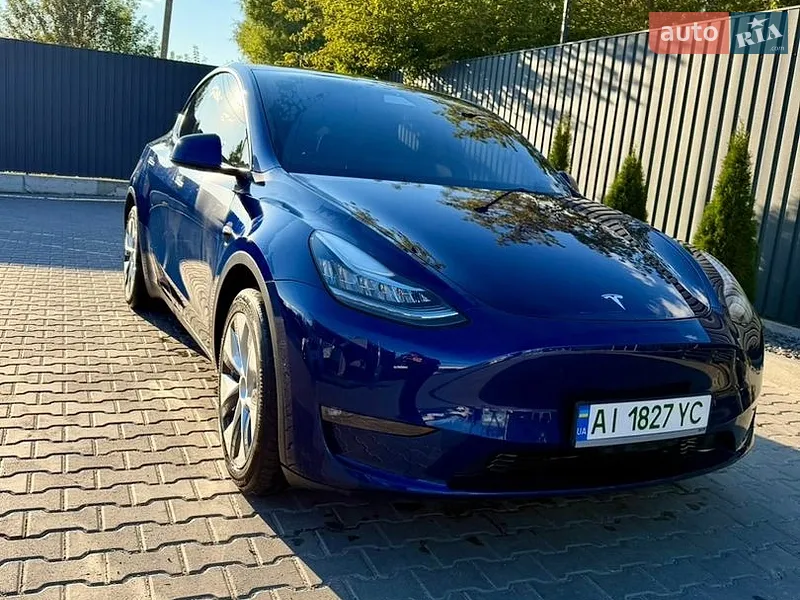 Tesla Model Y 2021