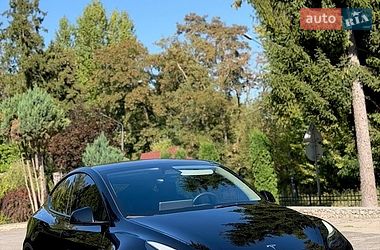 Внедорожник / Кроссовер Tesla Model Y 2023 в Тернополе