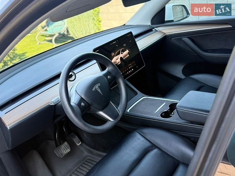 Позашляховик / Кросовер Tesla Model Y 2022 в Рівному фото 16 Позашляховик / Кросовер Tesla Model Y 2022 в Рівному