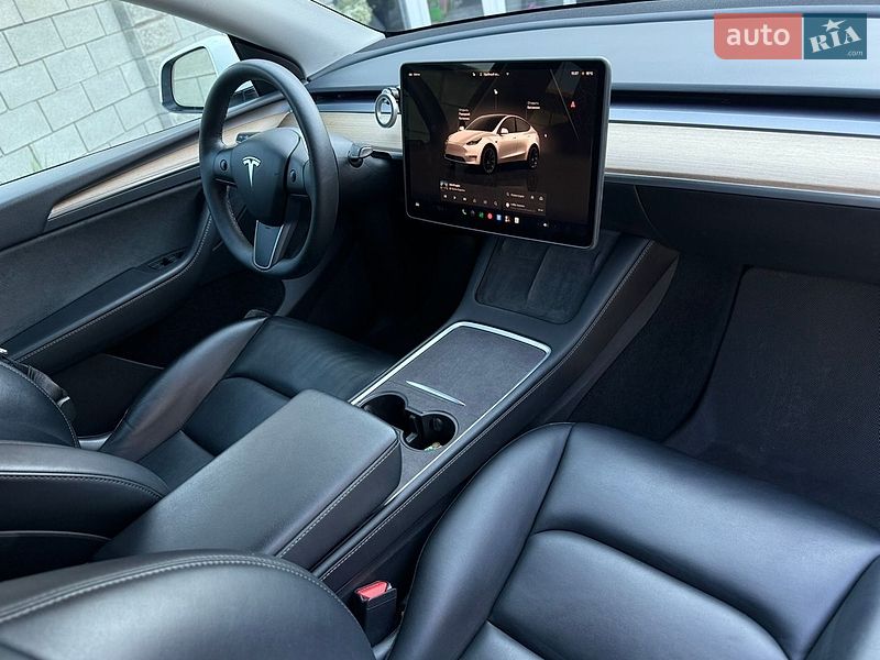 Позашляховик / Кросовер Tesla Model Y 2022 в Рівному фото 17 Позашляховик / Кросовер Tesla Model Y 2022 в Рівному