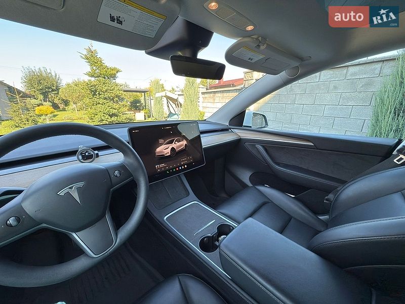 Позашляховик / Кросовер Tesla Model Y 2022 в Рівному фото 15 Позашляховик / Кросовер Tesla Model Y 2022 в Рівному