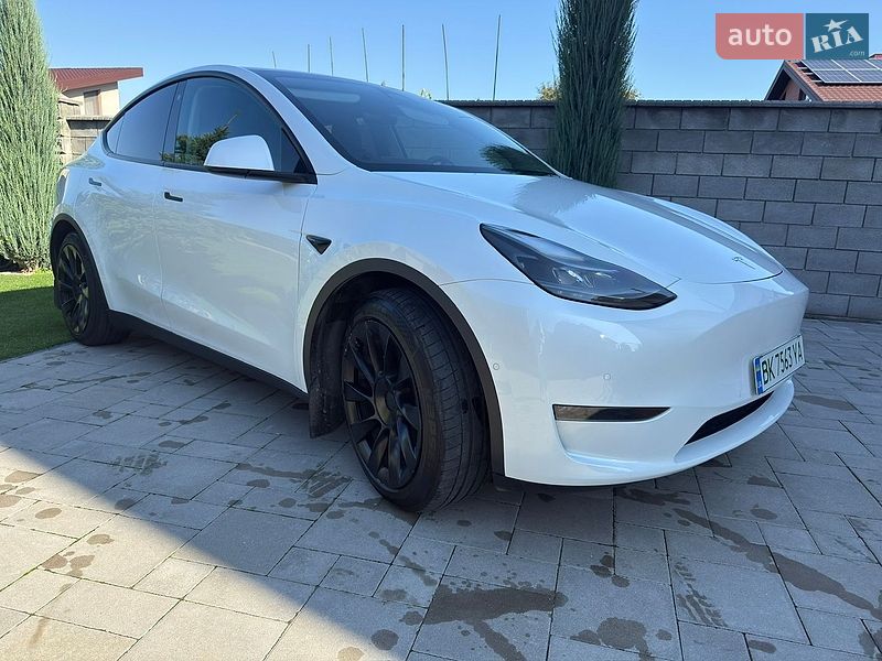 Позашляховик / Кросовер Tesla Model Y 2022 в Рівному фото 14 Позашляховик / Кросовер Tesla Model Y 2022 в Рівному