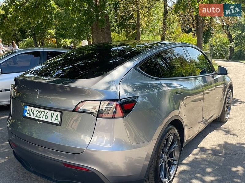 Позашляховик / Кросовер Tesla Model Y 2024 в Житомирі фото 27 Позашляховик / Кросовер Tesla Model Y 2024 в Житомирі