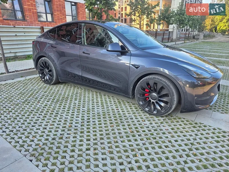 Tesla Model Y 2022