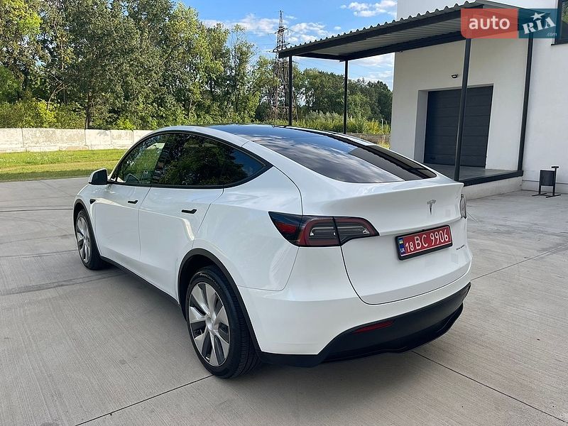 Внедорожник / Кроссовер Tesla Model Y 2023 в Луцке