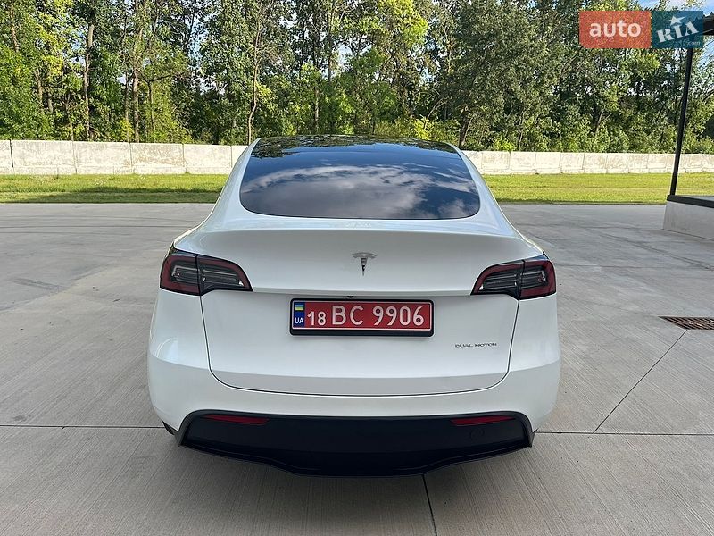 Внедорожник / Кроссовер Tesla Model Y 2023 в Луцке