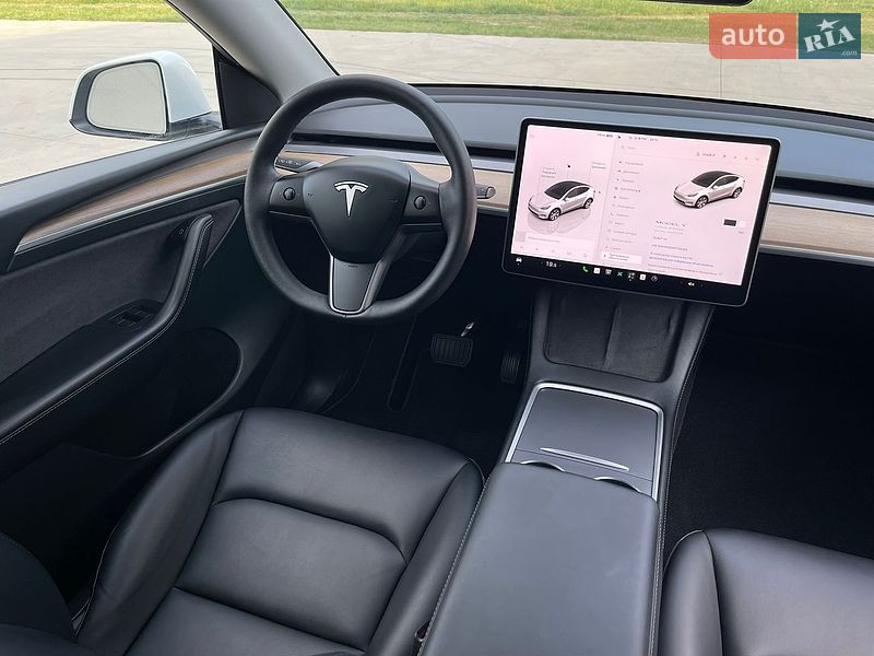 Внедорожник / Кроссовер Tesla Model Y 2023 в Луцке
