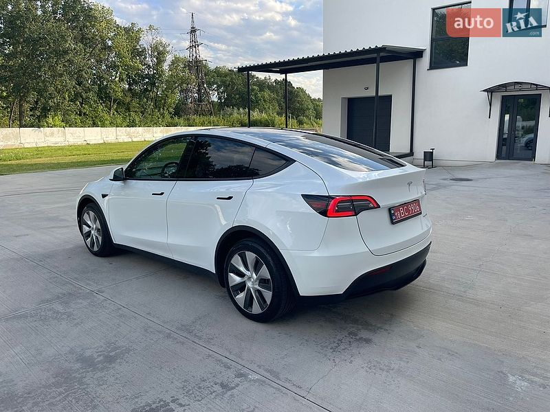 Внедорожник / Кроссовер Tesla Model Y 2023 в Луцке