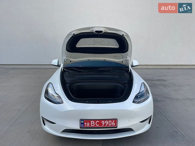 Внедорожник / Кроссовер Tesla Model Y 2023 в Луцке