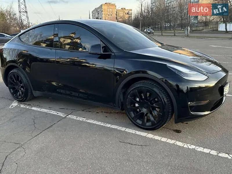 Tesla Model Y 2020