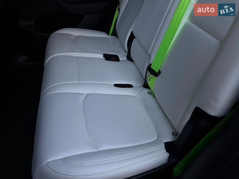 Внедорожник / Кроссовер Tesla Model Y 2024 в Одессе