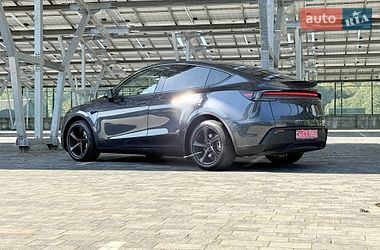 Позашляховик / Кросовер Tesla Model Y 2025 в Львові