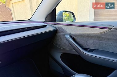 Внедорожник / Кроссовер Tesla Model Y 2025 в Львове