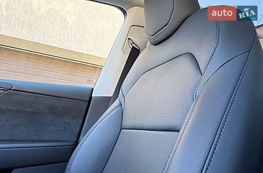Внедорожник / Кроссовер Tesla Model Y 2025 в Львове