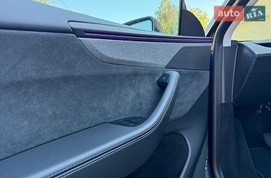 Внедорожник / Кроссовер Tesla Model Y 2025 в Львове