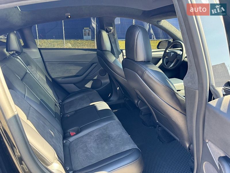 Позашляховик / Кросовер Tesla Model Y 2022 в Вінниці