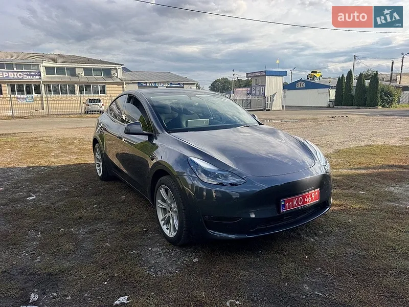 Tesla Model Y