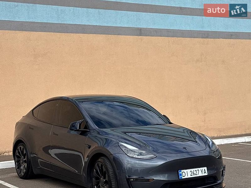 Tesla Model Y 2022