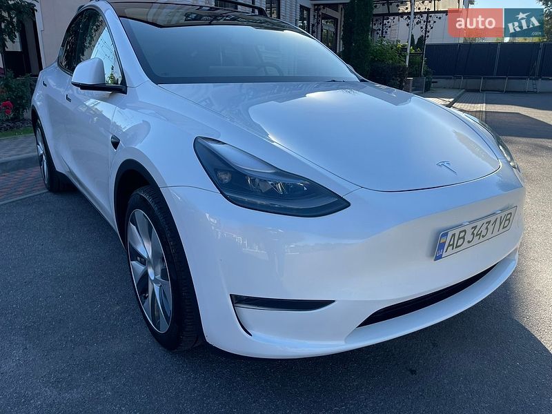 Внедорожник / Кроссовер Tesla Model Y 2024 в Виннице