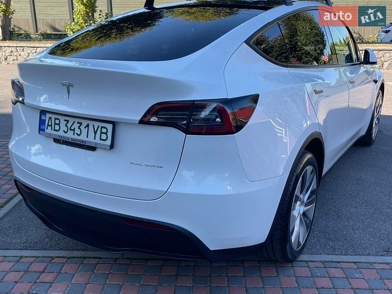Внедорожник / Кроссовер Tesla Model Y 2024 в Виннице