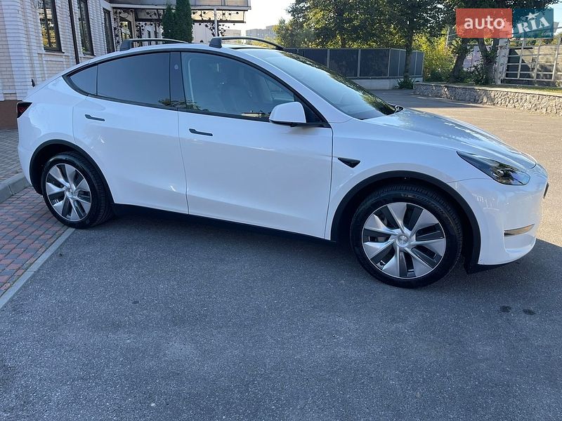 Внедорожник / Кроссовер Tesla Model Y 2024 в Виннице