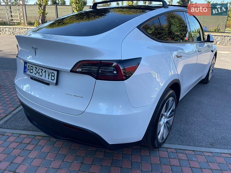 Внедорожник / Кроссовер Tesla Model Y 2024 в Виннице