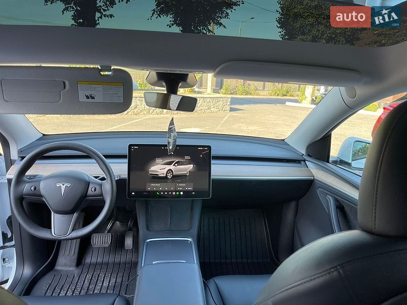 Внедорожник / Кроссовер Tesla Model Y 2024 в Виннице