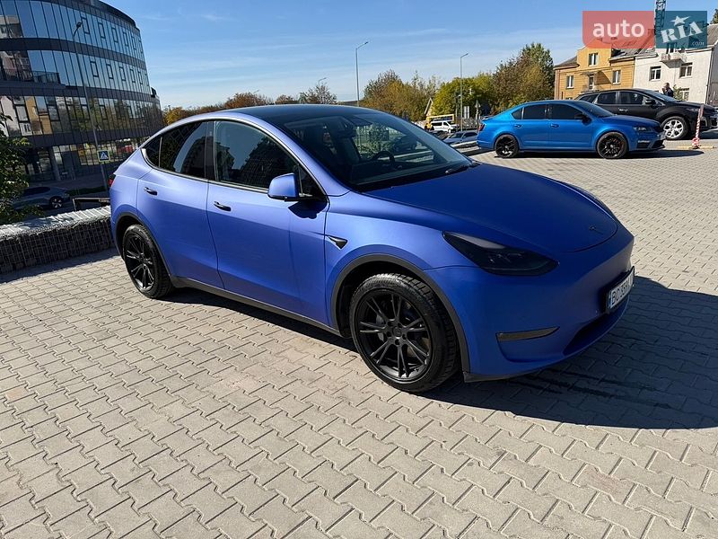 Tesla Model Y 2021