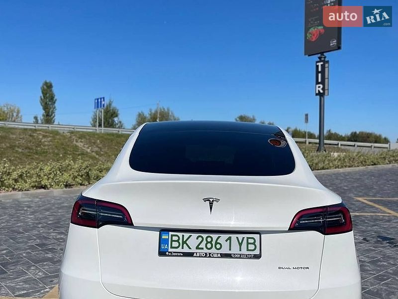 Внедорожник / Кроссовер Tesla Model Y 2023 в Звягеле