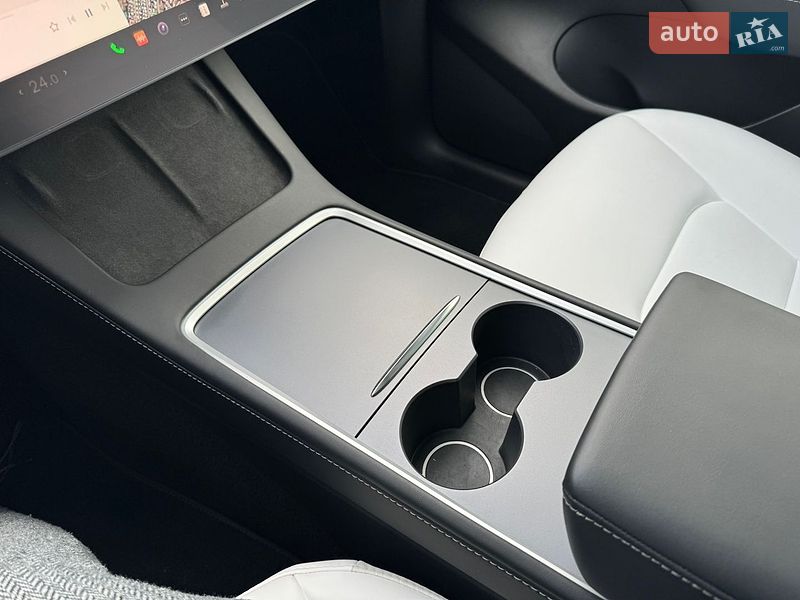 Позашляховик / Кросовер Tesla Model Y 2022 в Пирятині
