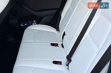 Позашляховик / Кросовер Tesla Model Y 2024 в Харкові