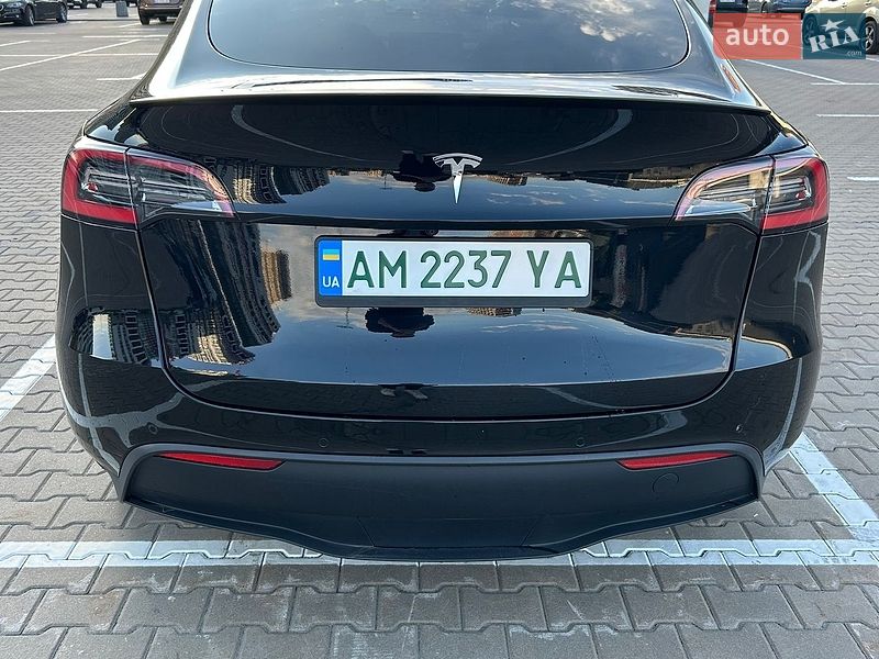 Позашляховик / Кросовер Tesla Model Y 2020 в Києві