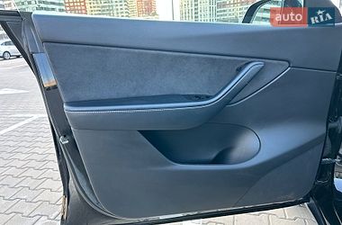 Позашляховик / Кросовер Tesla Model Y 2020 в Києві