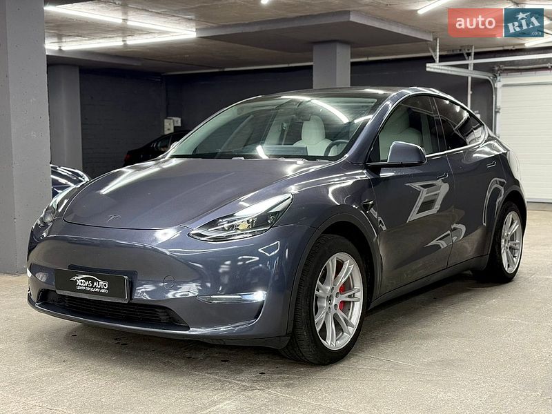 Tesla Model Y 2020