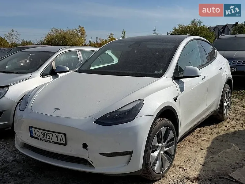 Tesla Model Y 2022