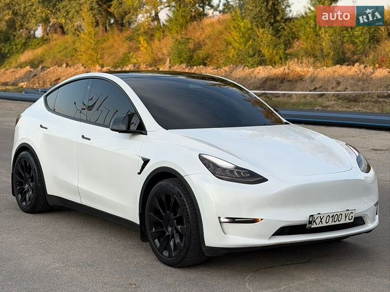 Tesla Model Y 2022