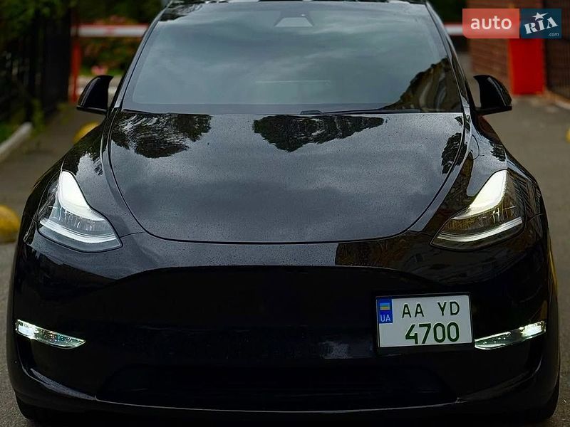 Tesla Model Y 2020
