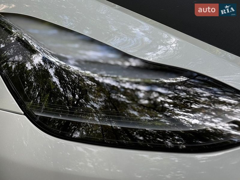 Внедорожник / Кроссовер Tesla Model Y 2022 в Луцке