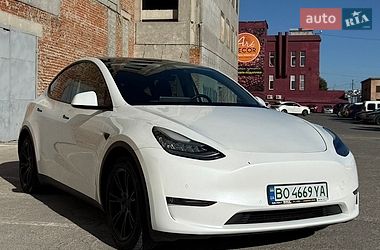 Внедорожник / Кроссовер Tesla Model Y 2021 в Тернополе